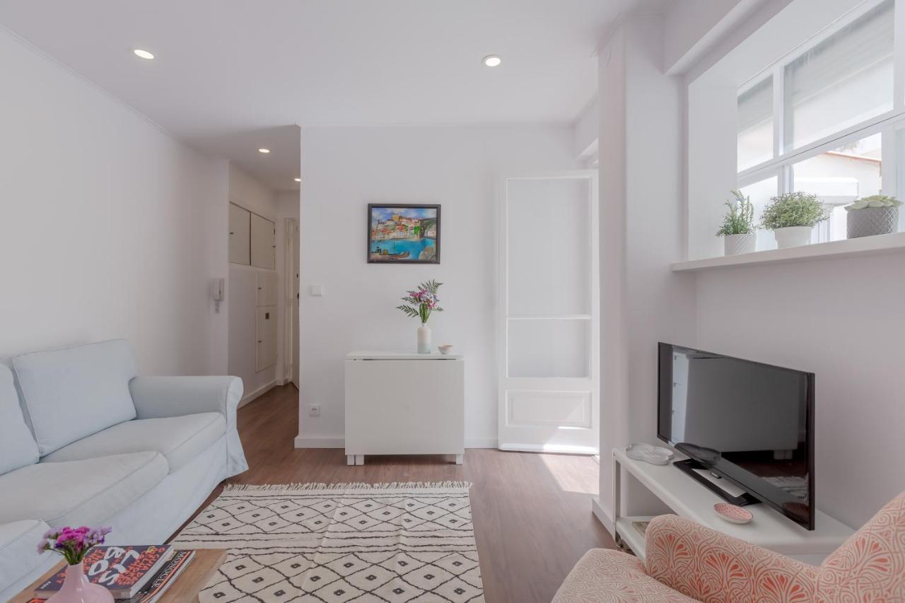 Sunny With Patio, By Timecooler Appartement Lisboa
